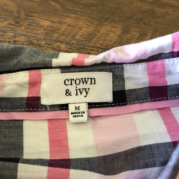 Crown and ivy button up - Picture 3 of 3